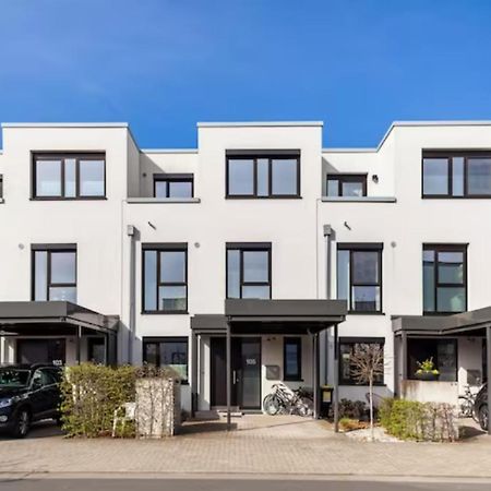 Privat Zimmer Richtung Messe Hannover Eksteriør bilde