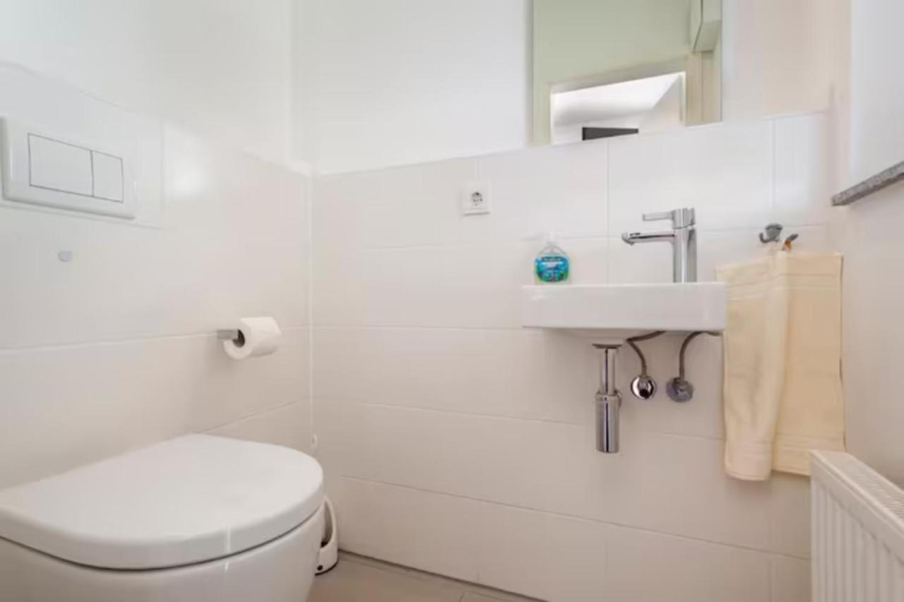 Privat Zimmer Richtung Messe Hannover Eksteriør bilde